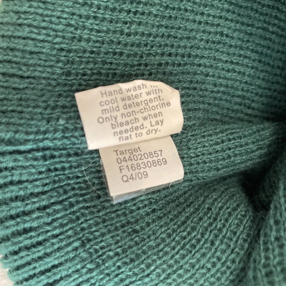 Target 2009 Vintage Look Boulder Pom Pom beanie Ski Sock hat blue & Green Ivory